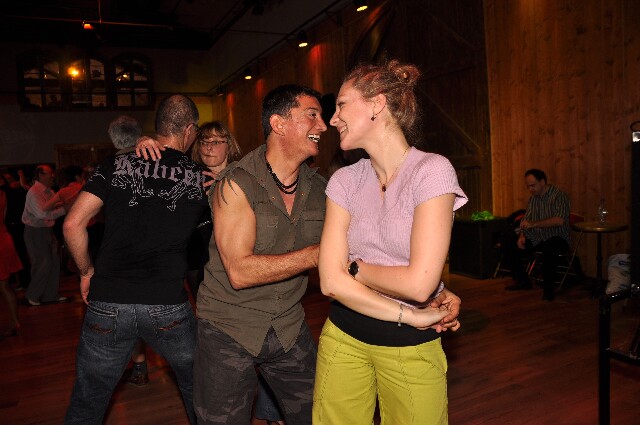 min 2009 04 05 station danse 097